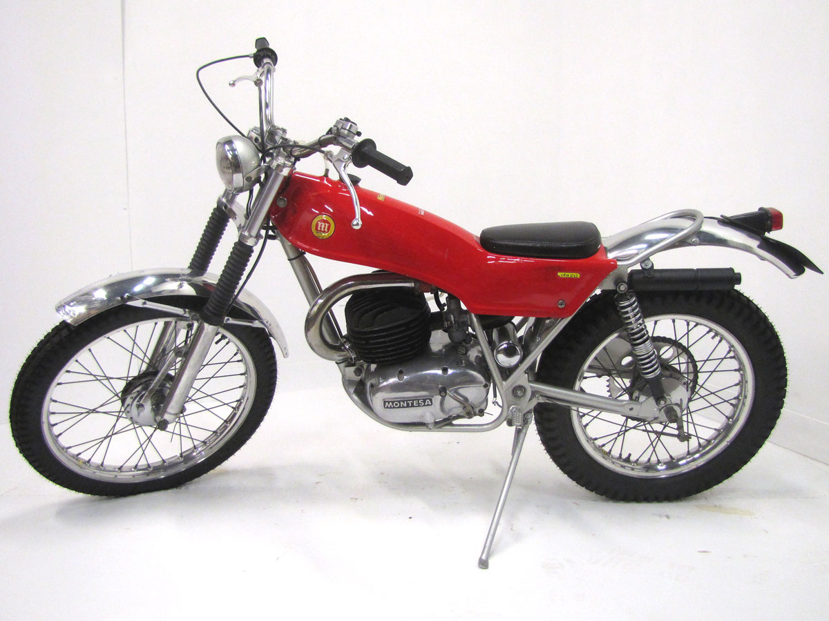 1/24 MOTO CLASSIQUE  MONTESA COTA 247 1970   MOTORCYCLE 