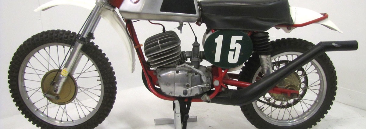 1975-cz-250cc-falta-replica_4