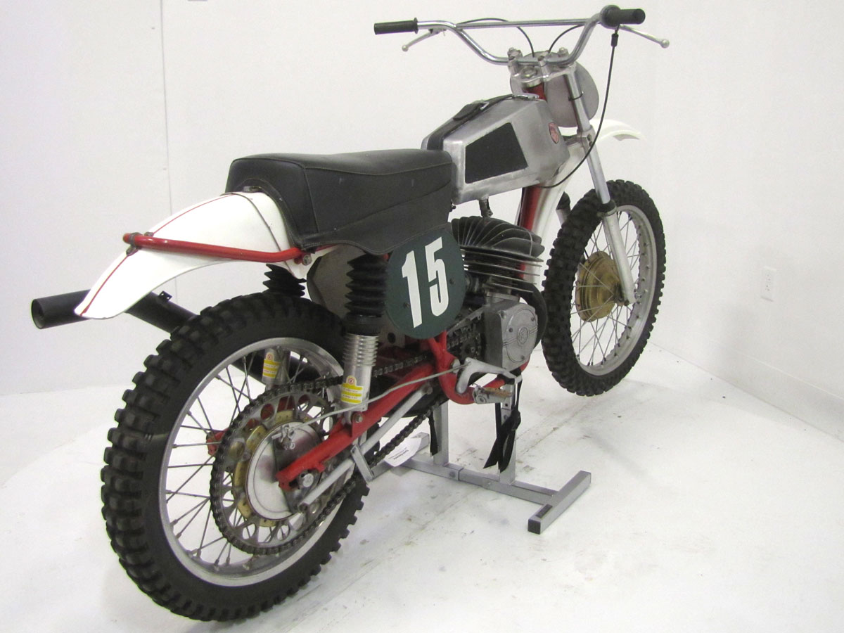 1975-cz-250cc-falta-replica_6